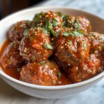 Gehaktballetjes in pittige tomatensaus