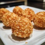 knapperige rijst pindakaas balletjes