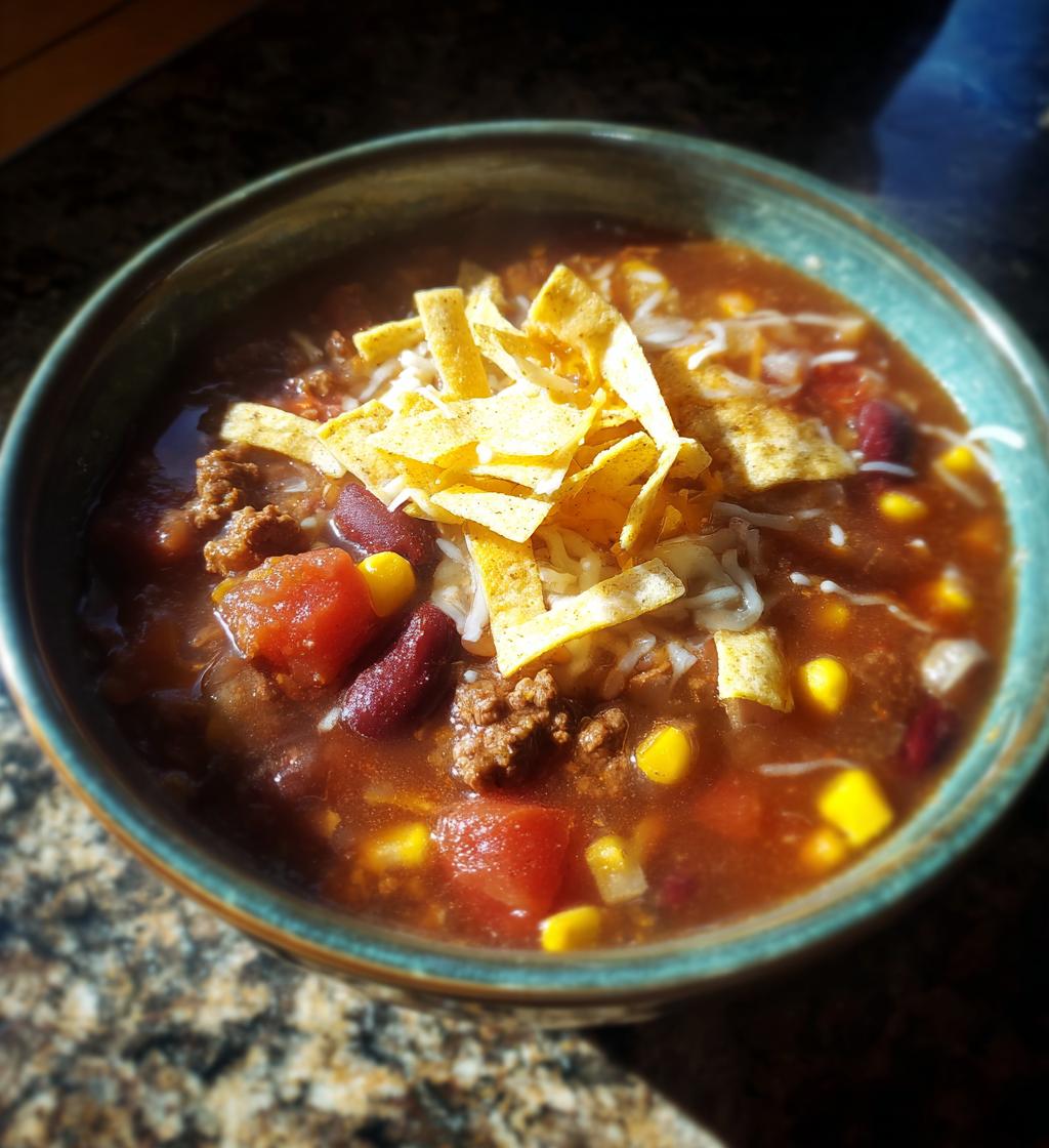 30 minuten taco-soep met rundergehakt – smaakbom voor drukke avonden