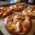 Zuurdeeg discard pretzels